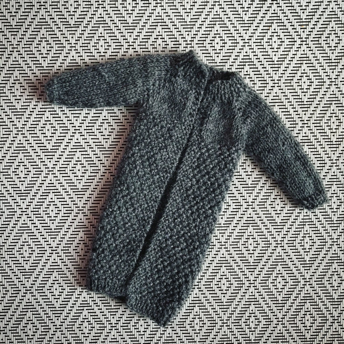 PDF patron de tricot pour poupées mannequins, Manteau pour Barbie lu.dingir