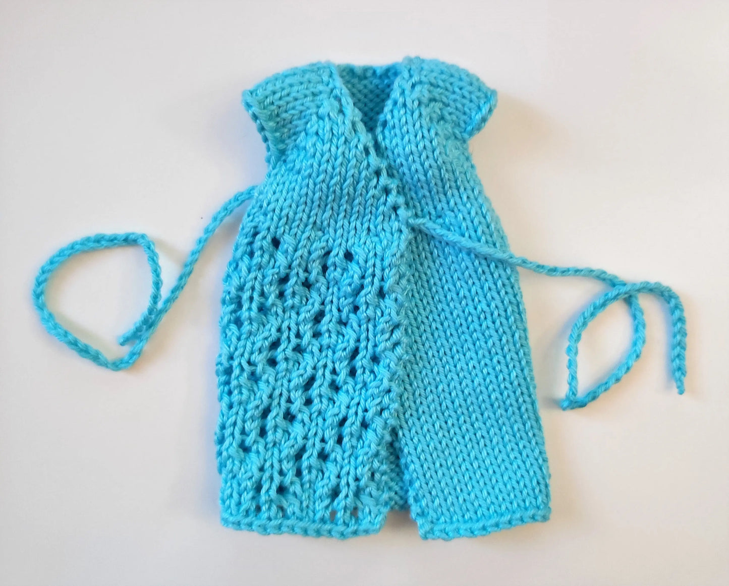 Patron de tricot pour poupées mannequins, Robe Lucie pour poupée Rainbow High lu.dingir