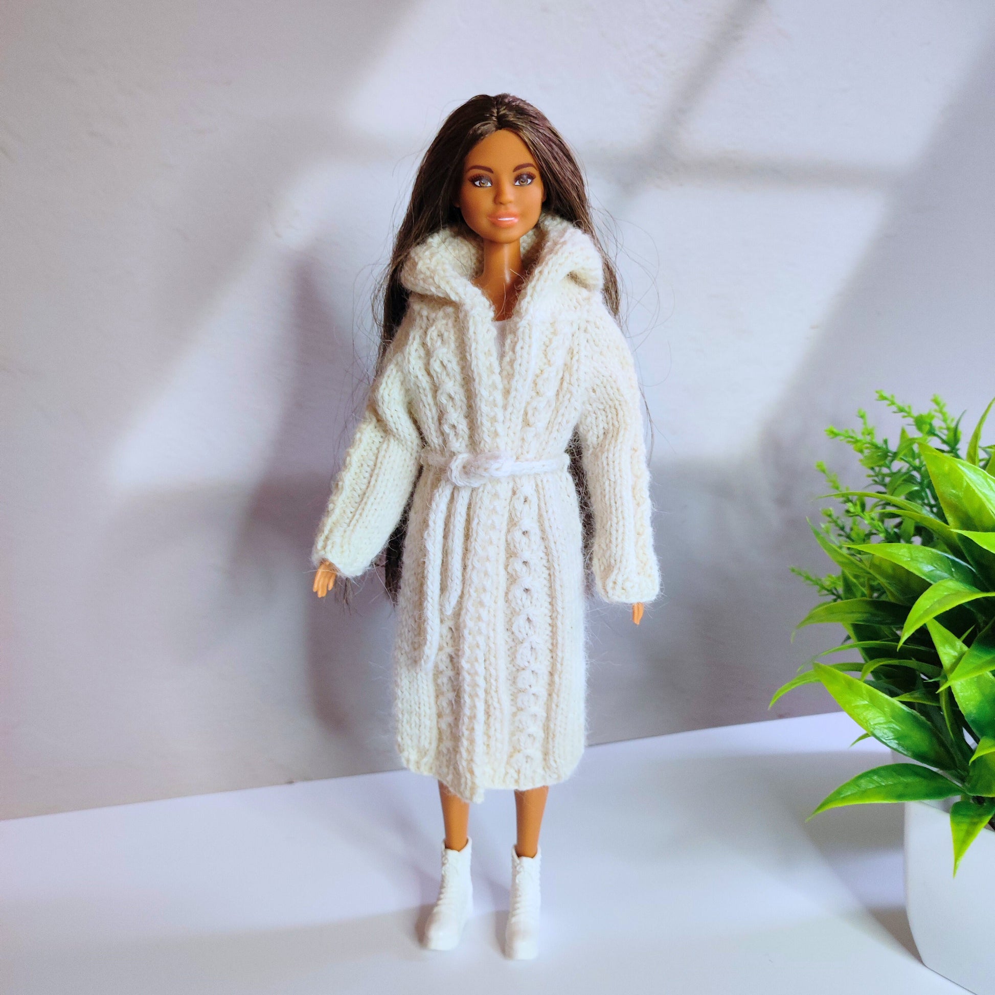 Modèle tricot poupée Barbie, Manteau Flocon vêtements Barbie lu.dingir